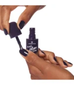 ESSENCE BLACK PLUM AND DONE ESMALTE DE UÑAS 8ml - Imagen 2